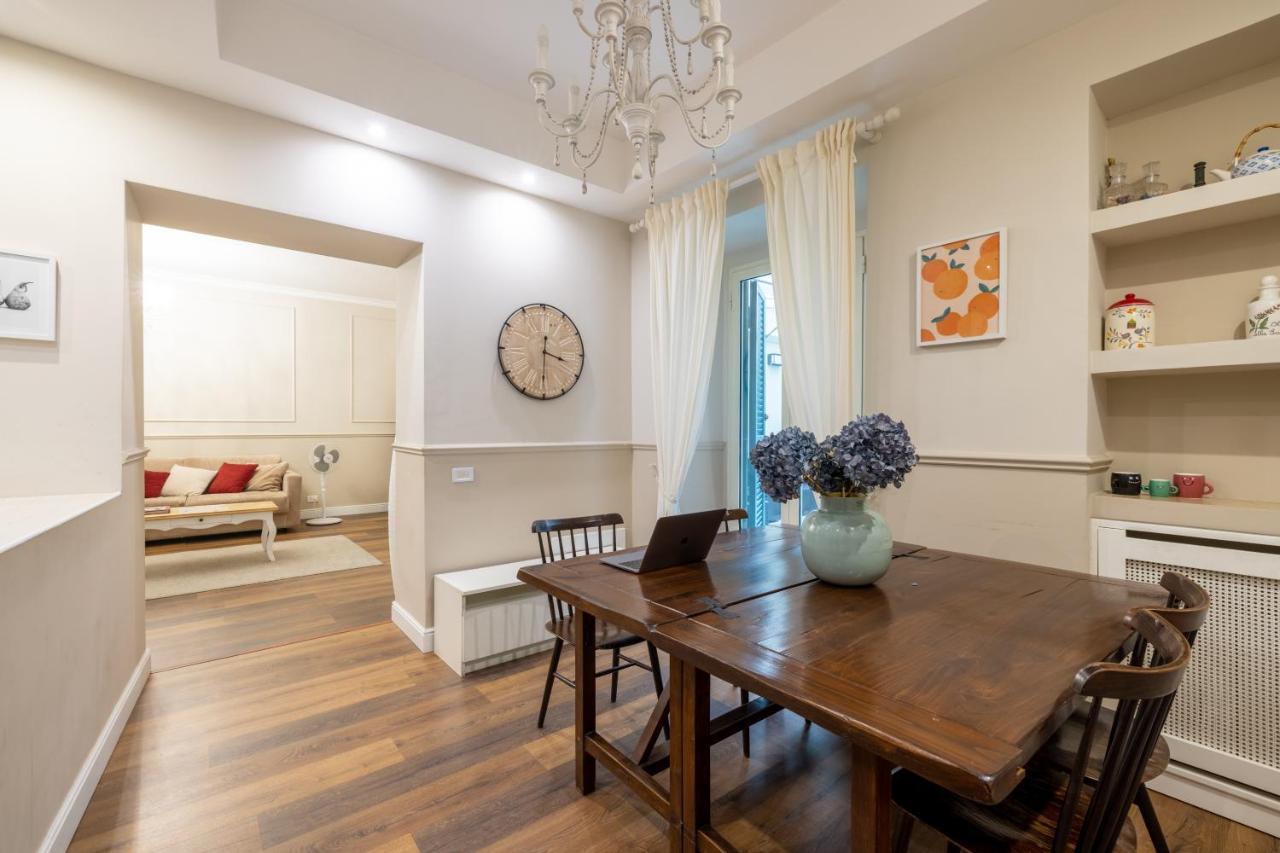 Charming Apartment With Patio A Few Steps From Colosseum Exterior foto